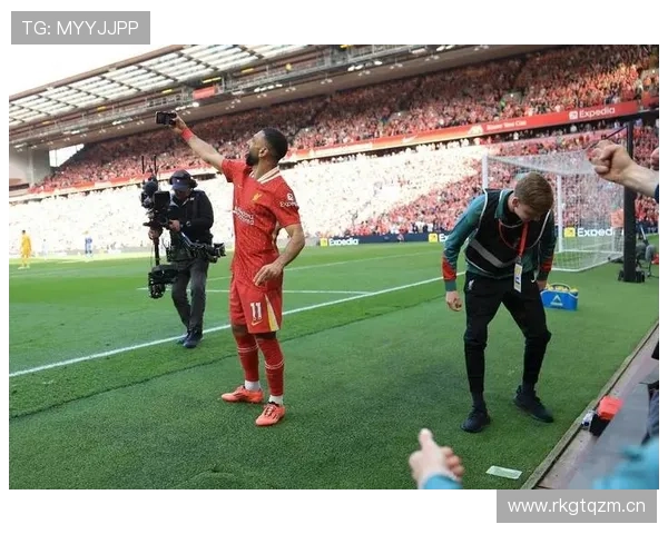 曼联关键战能力受到检验，抗压不足问题对赛季走势形成制约