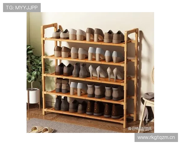 刚刷到邢傲伟的家居日常，鞋架比我整套家具还讲究，心态崩了