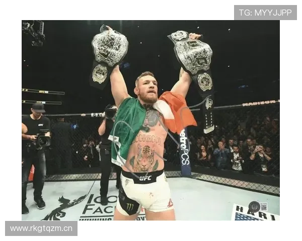 康纳·麦格雷戈又在晒金表和私人飞机，感觉我的工资只是他的停车费