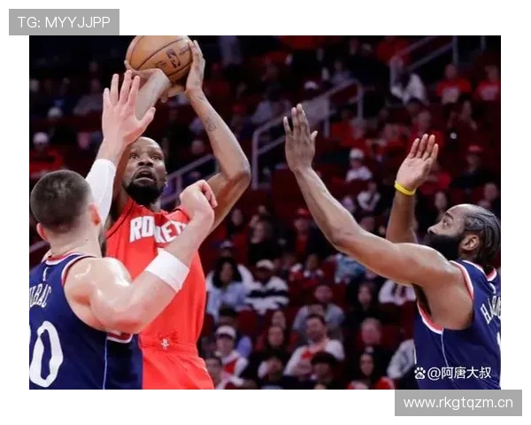 全面解析篮球比赛中的补篮规则以及具体判罚标准说明